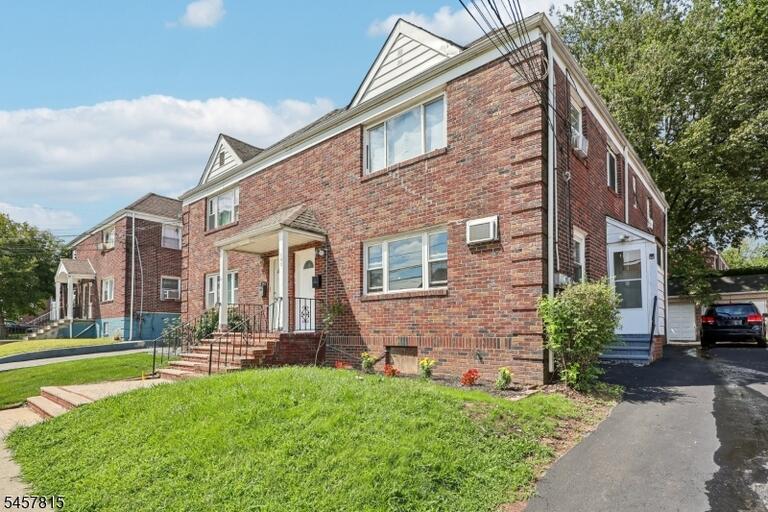 Property listing MLS 4050185 photo 1