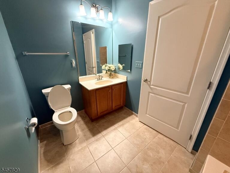Property listing MLS 4050186 photo 17