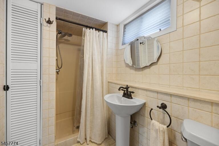 Property listing MLS 4050190 photo 39
