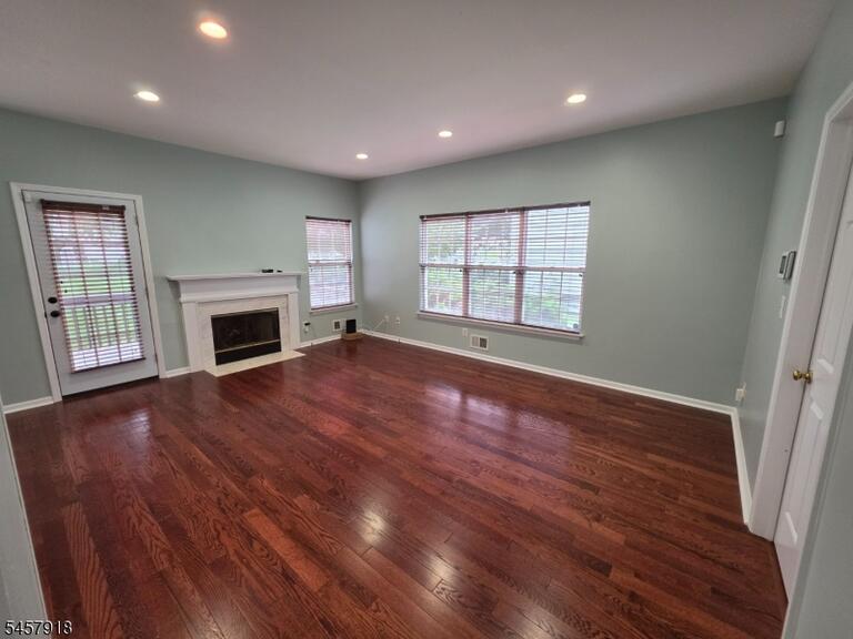 Property listing MLS 4050218 photo 5