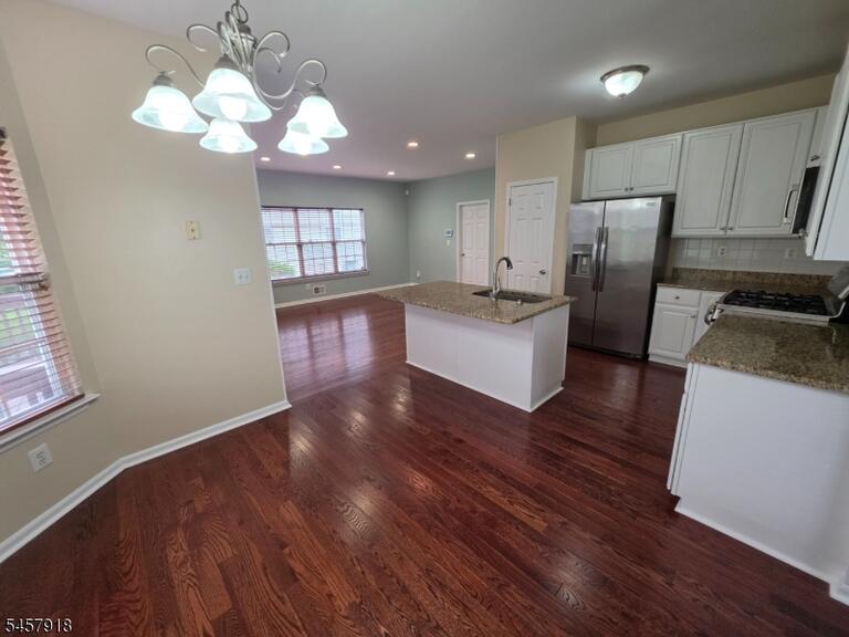 Property listing MLS 4050218 photo 9