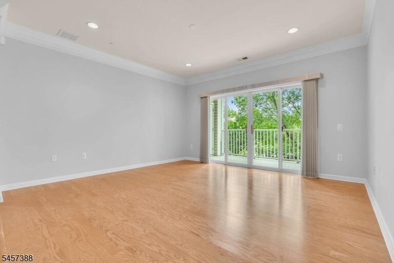 Property listing MLS 4050221 photo 12