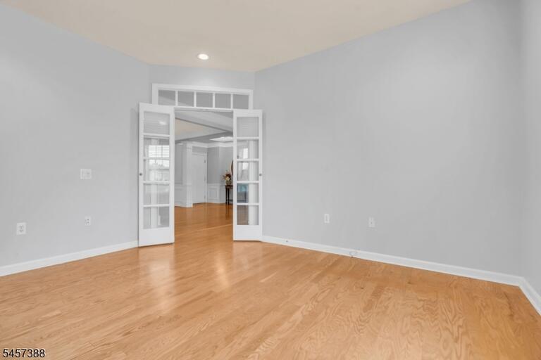 Property listing MLS 4050221 photo 18