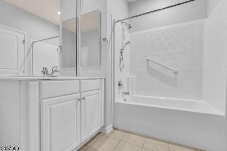 Property listing MLS 4050221 photo 26