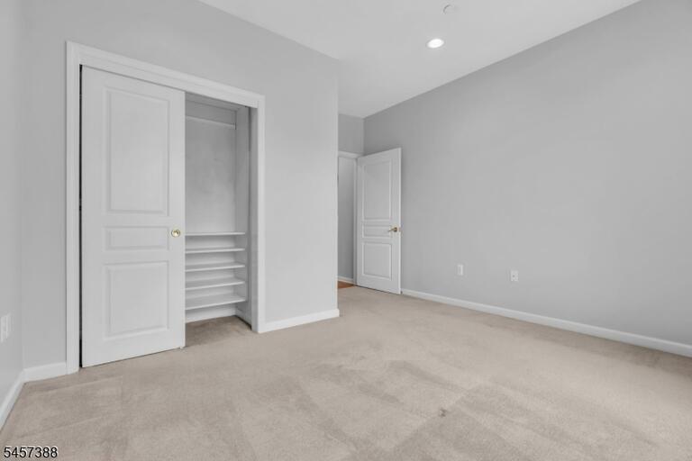 Property listing MLS 4050221 photo 30