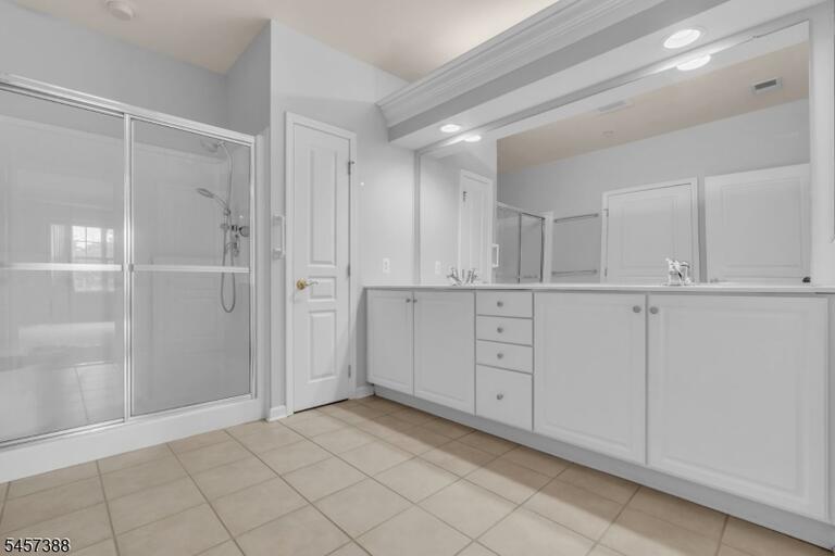 Property listing MLS 4050221 photo 35