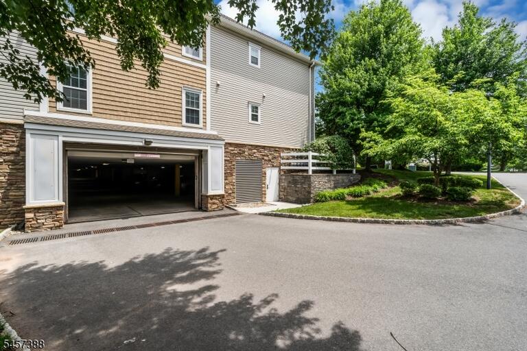 Property listing MLS 4050221 photo 43