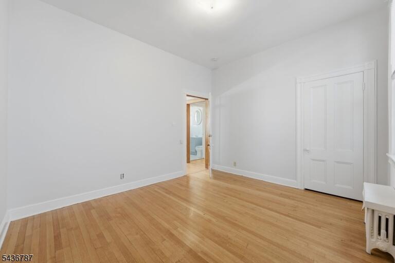 Property listing MLS 4050222 photo 11