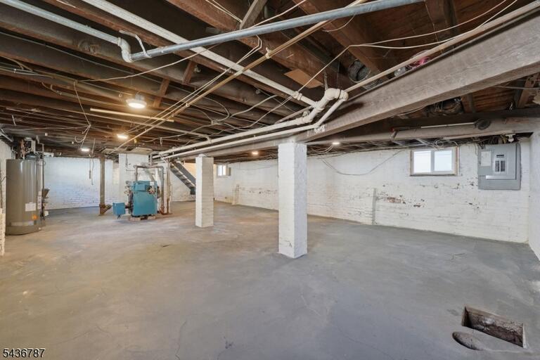 Property listing MLS 4050222 photo 23