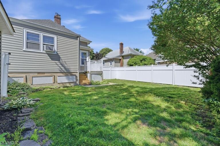 Property listing MLS 4050222 photo 26