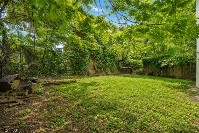 Property listing MLS 4050232 photo 7