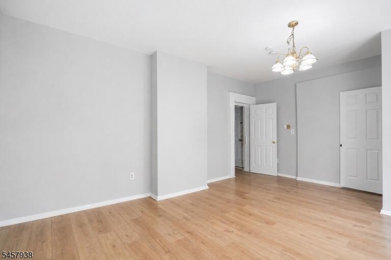 Property listing MLS 4050232 photo 9