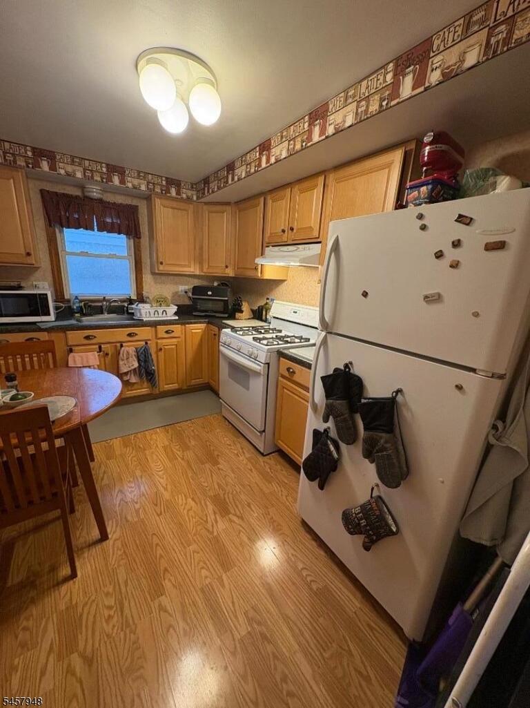 Property listing MLS 4050241 photo 12