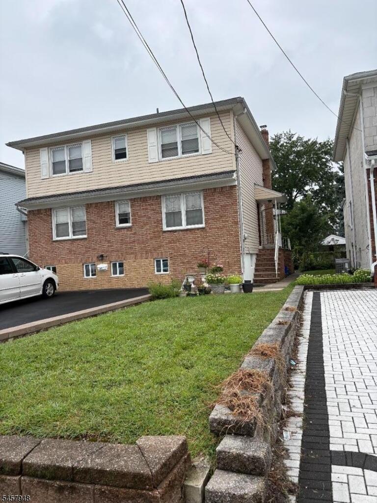 Property listing MLS 4050241 photo 2