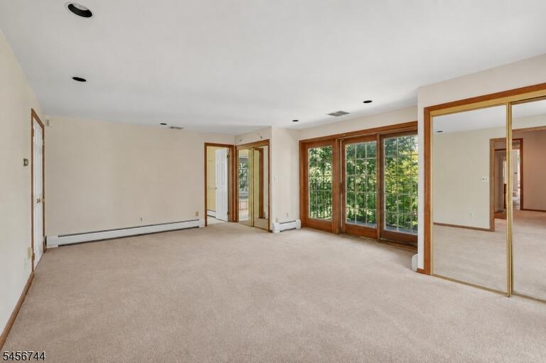 Property listing MLS 4050257 photo 26