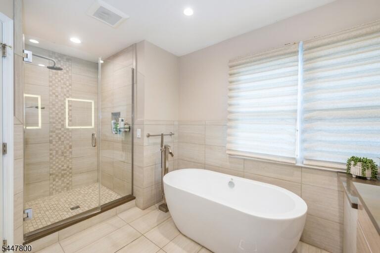 Property listing MLS 4050265 photo 21