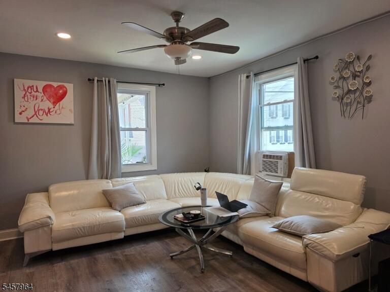 Property listing MLS 4050274 photo 8