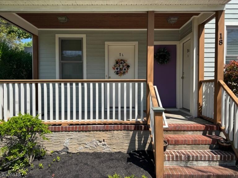 Property listing MLS 4050279 photo 2