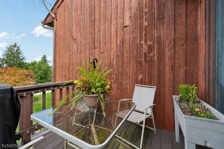 Property listing MLS 4050287 photo 28