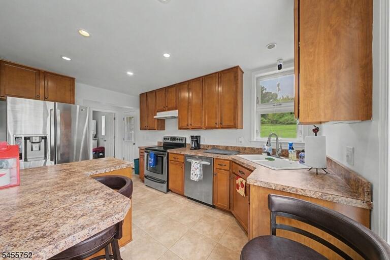 Property listing MLS 4050301 photo 13