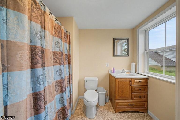 Property listing MLS 4050301 photo 21
