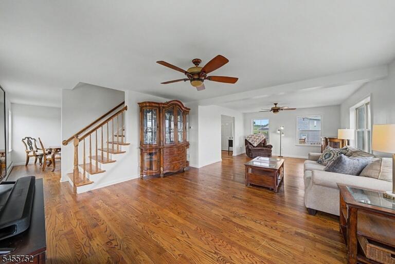 Property listing MLS 4050301 photo 7