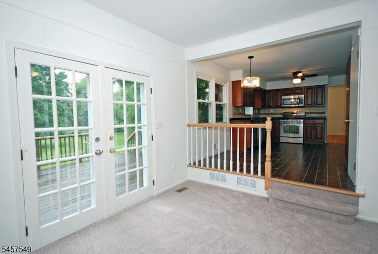 Property listing MLS 4050307 photo 17