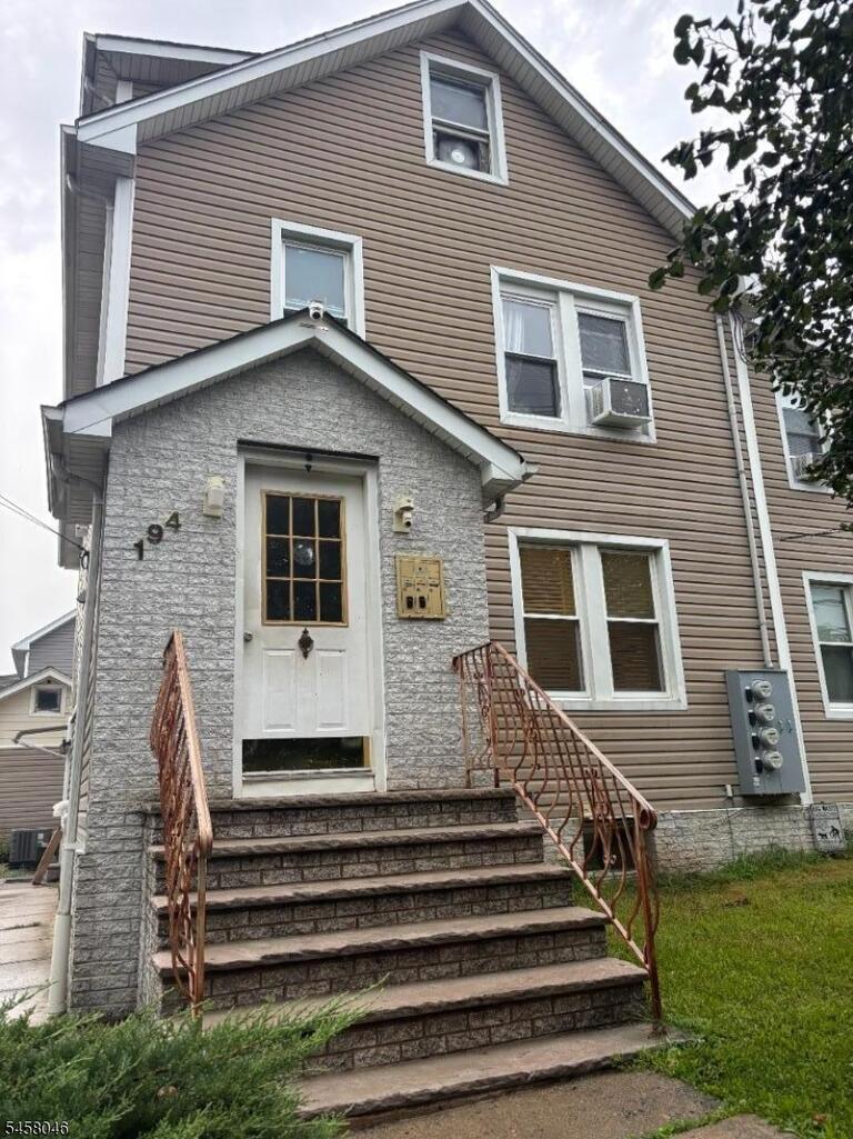 Property listing MLS 4050352 photo 1