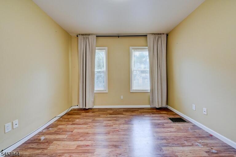 Property listing MLS 4050360 photo 14