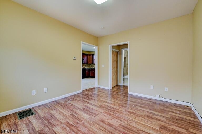 Property listing MLS 4050360 photo 15
