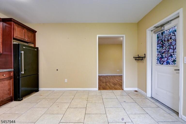 Property listing MLS 4050360 photo 8