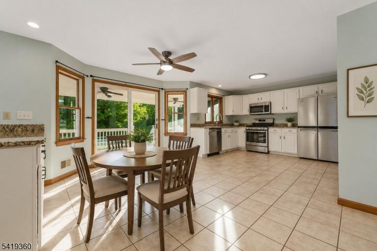Property listing MLS 4050364 photo 10