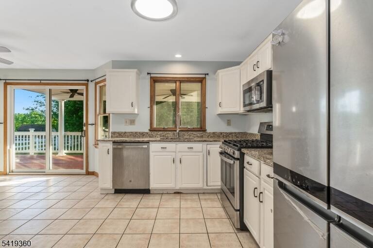Property listing MLS 4050364 photo 15