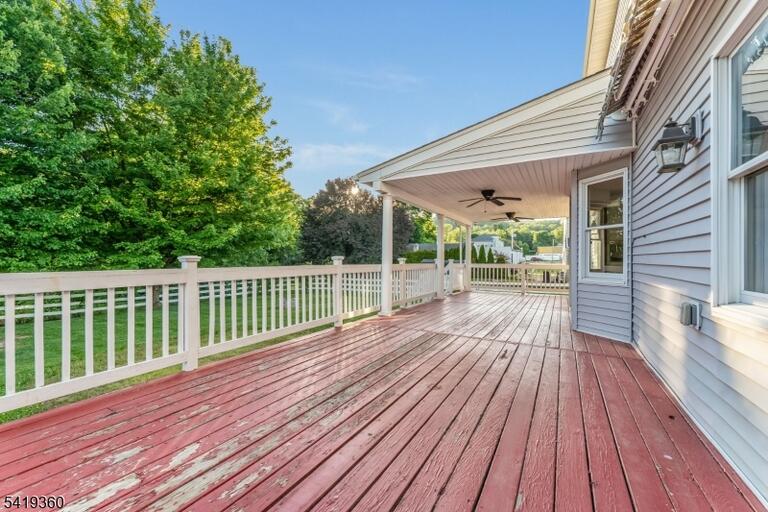 Property listing MLS 4050364 photo 18
