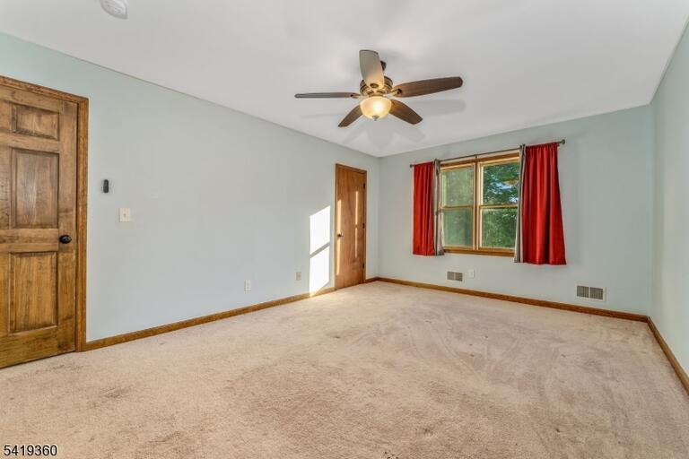 Property listing MLS 4050364 photo 23