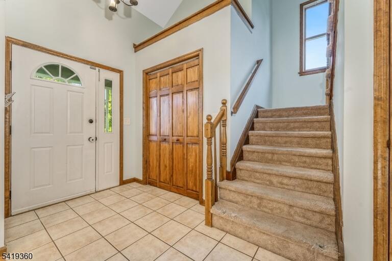 Property listing MLS 4050364 photo 3