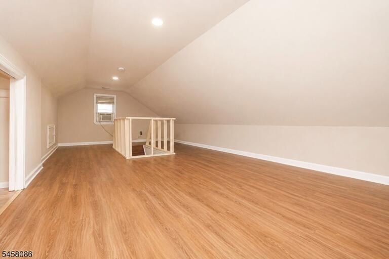 Property listing MLS 4050371 photo 22