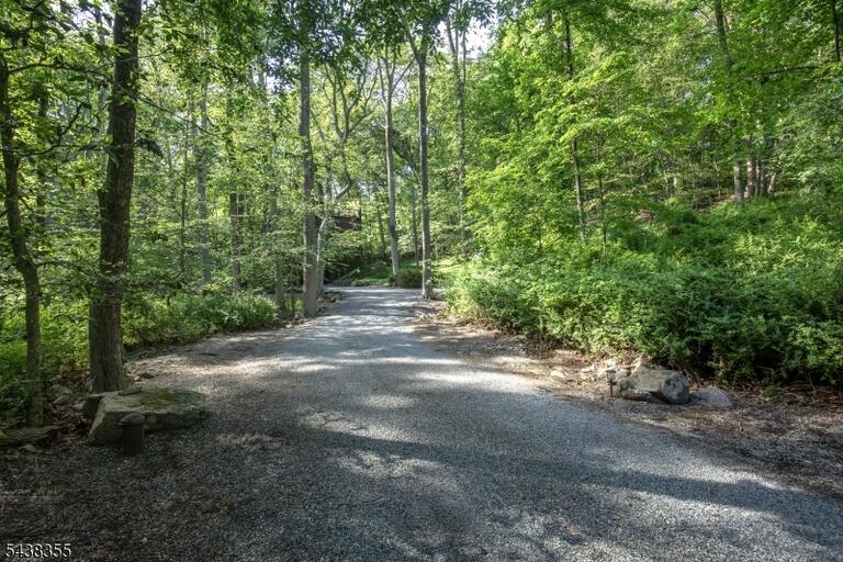 Property listing MLS 4050372 photo 46