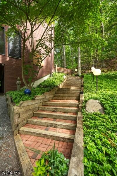 Property listing MLS 4050372 photo 7