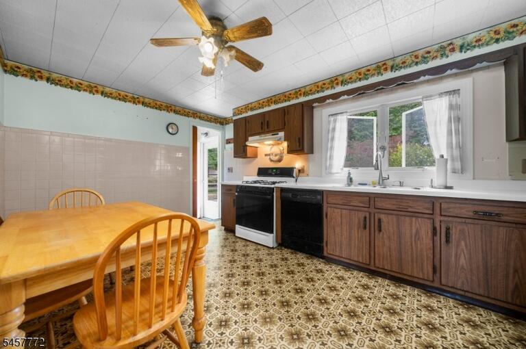 Property listing MLS 4050375 photo 16