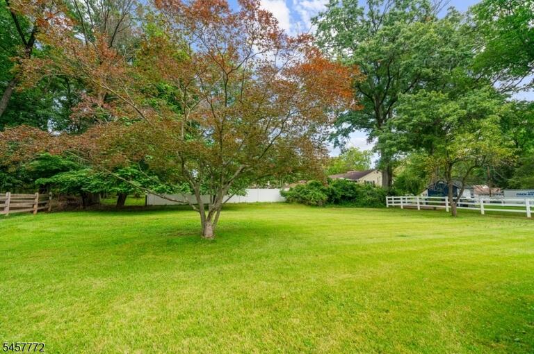 Property listing MLS 4050375 photo 7