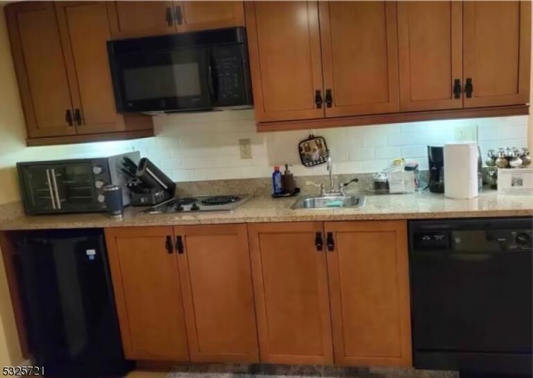 Property listing MLS 4050441 photo 18